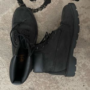 Black Short Timberland Boots